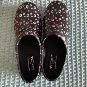 Allheart Soft  Clogs